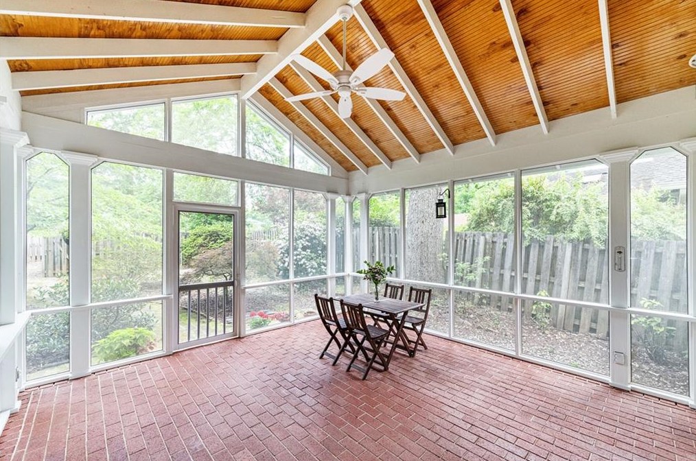 415 Mcdonough St, Decatur GA  30030-3322 exterior