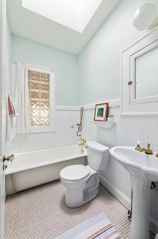 415 Mcdonough St, Decatur GA  30030-3322 exterior