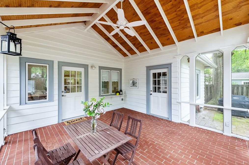 415 Mcdonough St, Decatur GA  30030-3322 exterior