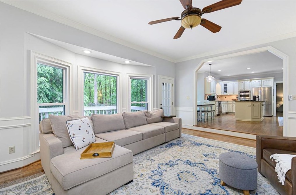 5160 Hermitage Dr, Powder Springs GA  30127-4323 exterior