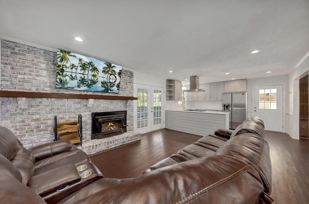 143 Pineland Dr, Smyrna GA  30082-2734 exterior