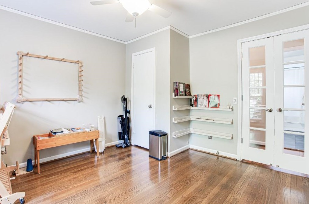 6765 Wright Rd, Atlanta GA  30328-2155 exterior