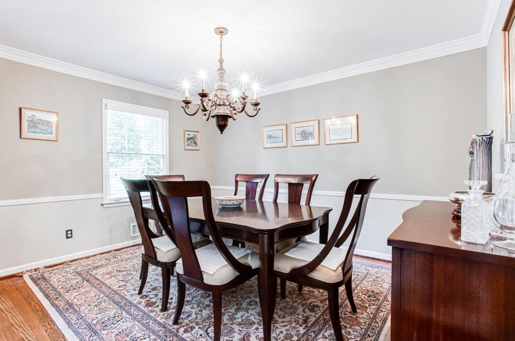 6765 Wright Rd, Atlanta GA  30328-2155 exterior