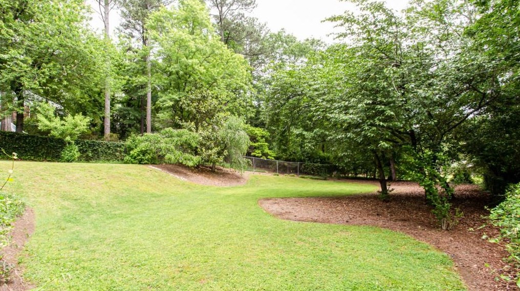 6765 Wright Rd, Atlanta GA  30328-2155 exterior