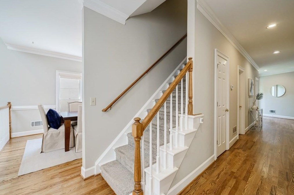 883 Heritage Pl, Decatur GA  30033-4109 exterior