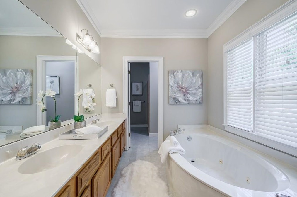 883 Heritage Pl, Decatur GA  30033-4109 exterior