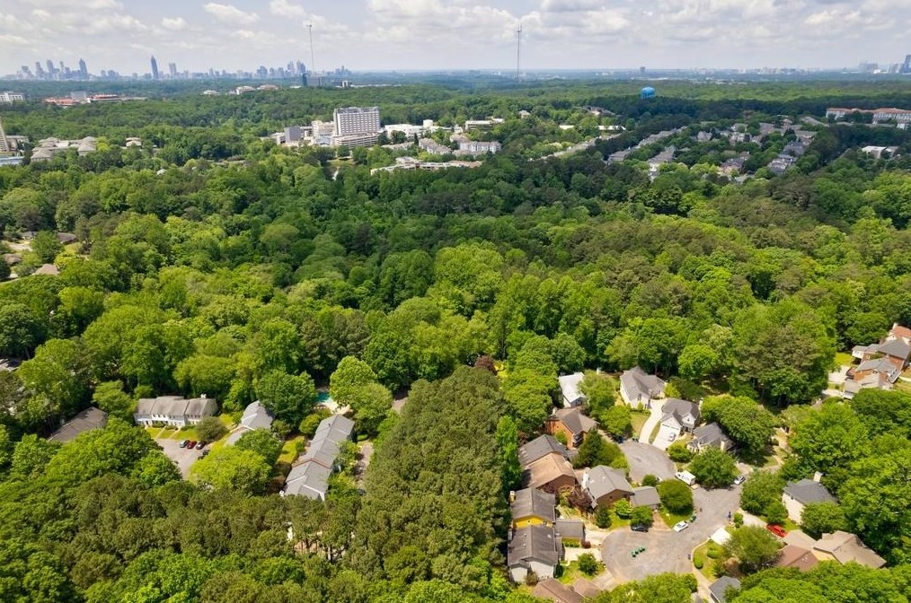 883 Heritage Pl, Decatur GA  30033-4109 exterior