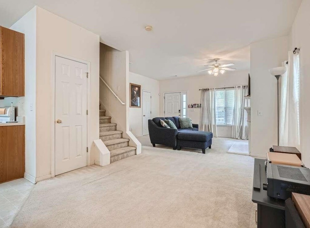 2737 Snapfinger Mnr, Decatur GA  30035-4166 exterior