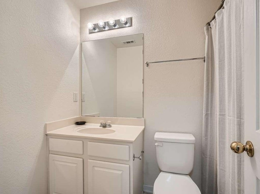 2737 Snapfinger Mnr, Decatur GA  30035-4166 exterior