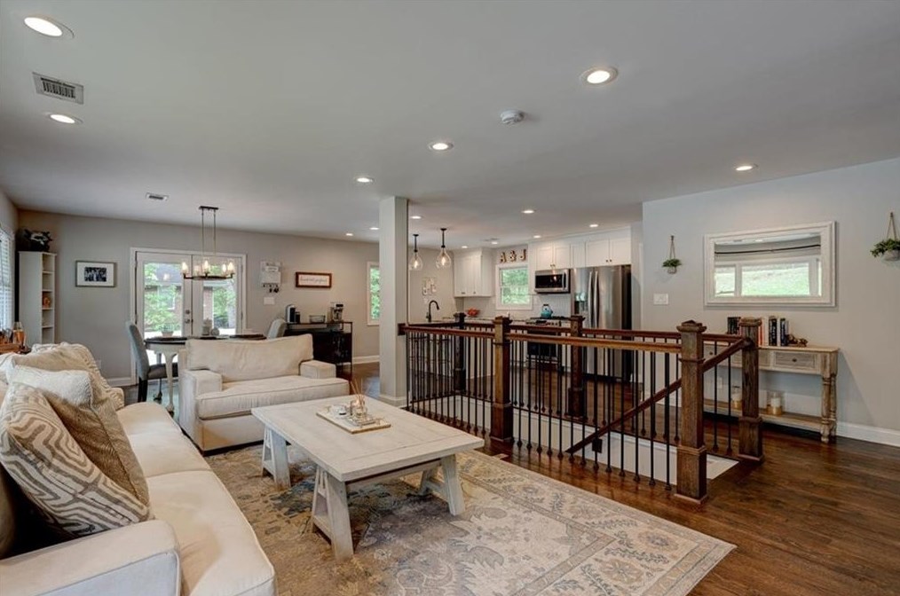 2986 Wilson Cir, Decatur GA  30033-1622 exterior