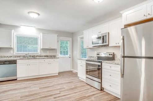 2109 Troutdale Dr, Decatur GA  30032-6045 exterior