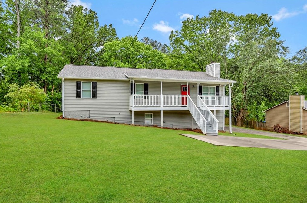 101 Hollyberry Dr, Dallas GA  30157-6110 exterior