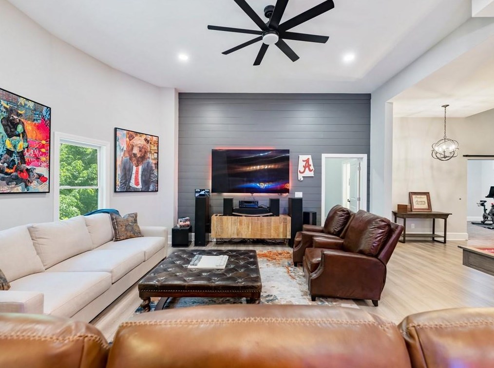 6859 Lake Sterling Blvd, Flowery Branch GA  30542 exterior