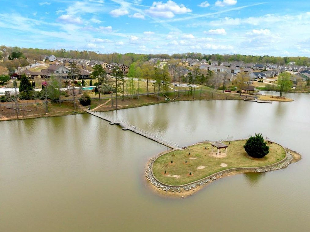 6859 Lake Sterling Blvd, Flowery Branch GA  30542 exterior