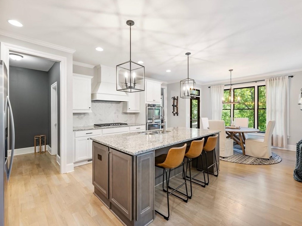6859 Lake Sterling Blvd, Flowery Branch GA  30542 exterior
