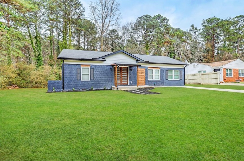 2269 Tilson Cir, Decatur GA  30032-5442 exterior