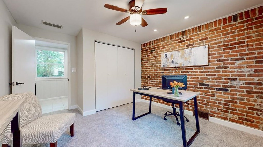 905 Homewood Ct, Decatur GA  30033-4202 exterior