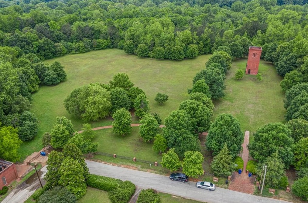 2118 Old Georgian Ter, Atlanta GA  30318-1075 exterior