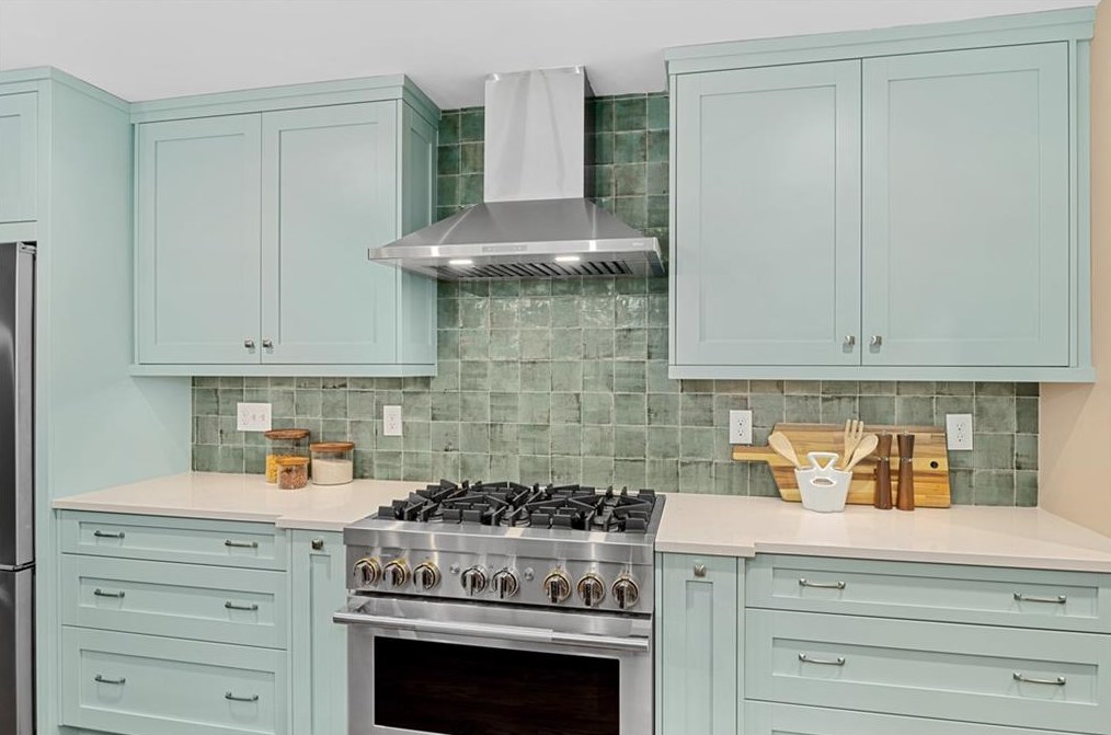 2743 Shetland Dr, Decatur GA  30033-2922 exterior