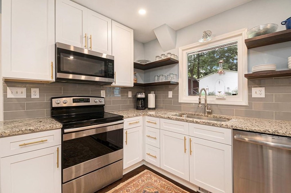 1353 Talcott Pl, Decatur GA  30033-3112 exterior