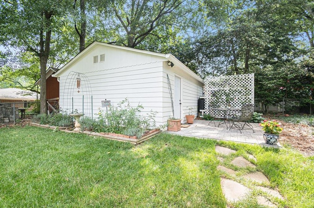 1353 Talcott Pl, Decatur GA  30033-3112 exterior