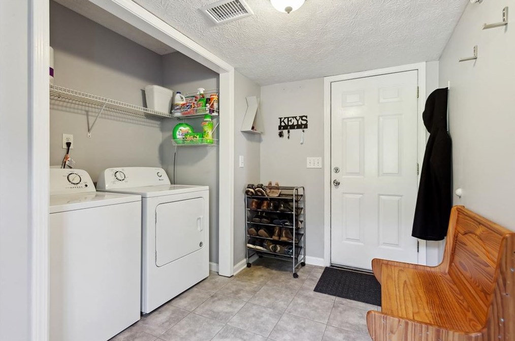 4082 Crabapple Dr, Gainesville GA  30507-9521 exterior