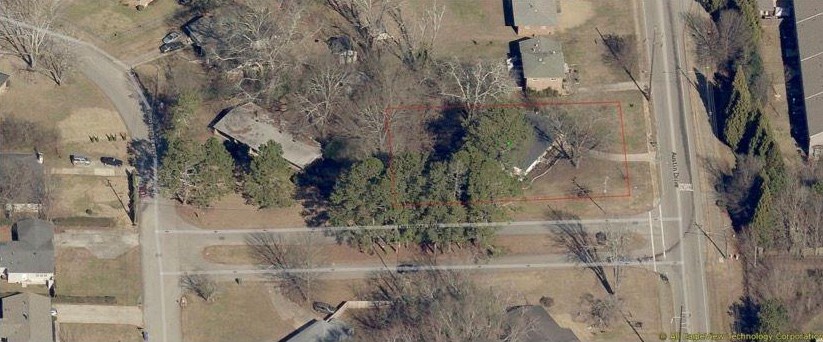 1589 Austin Dr, Decatur GA  30032-3837 exterior