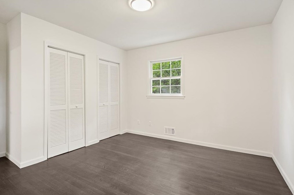 3050 Highland Dr, Smyrna GA  30080-3770 exterior