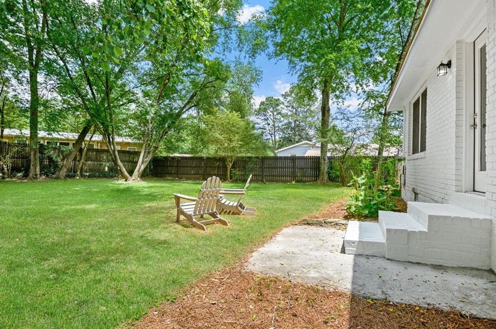 3050 Highland Dr, Smyrna GA  30080-3770 exterior