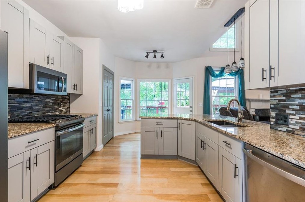 3338 Rose Rdg, Atlanta GA  30340-4074 exterior