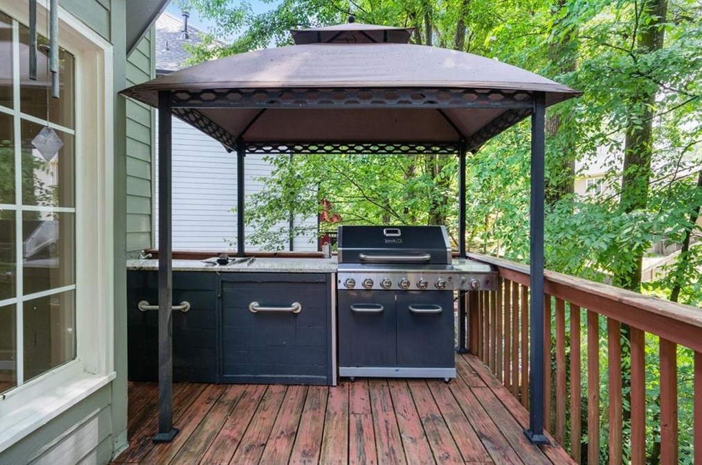 3338 Rose Rdg, Atlanta GA  30340-4074 exterior