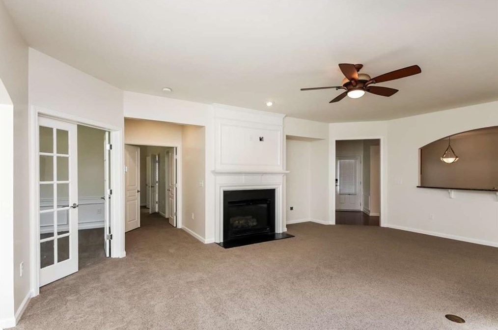 5986 Chimney Rock Dr, Hoschton GA  30548-4123 exterior