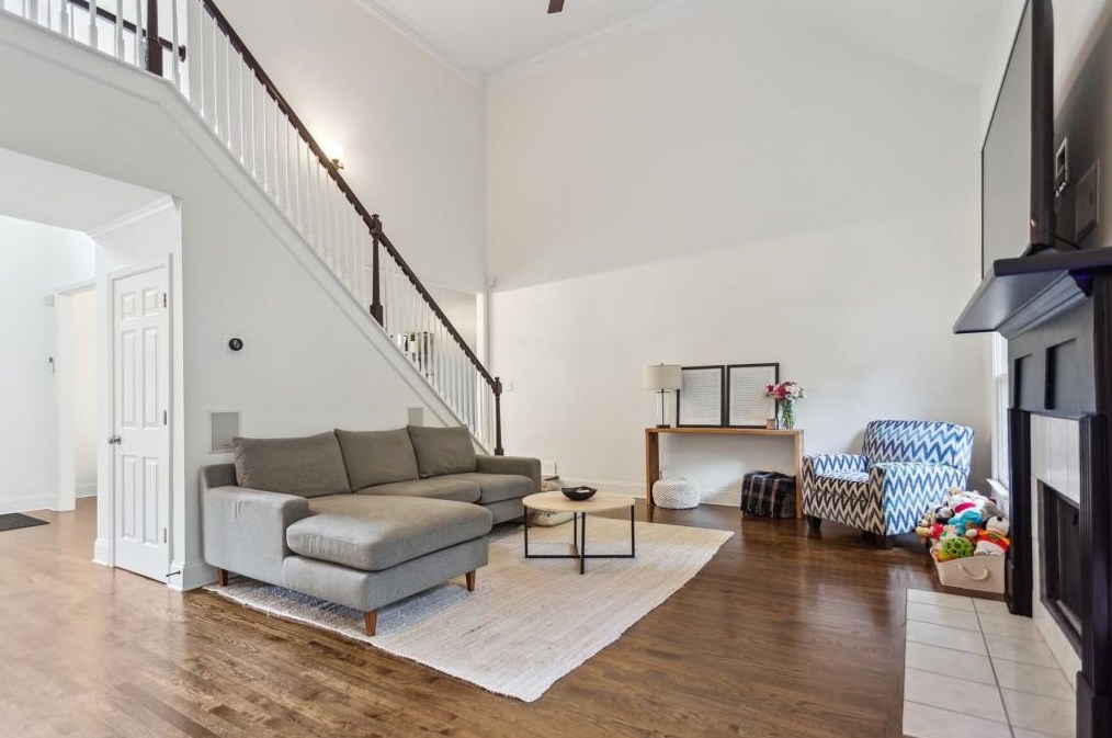 1161 Mclendon Dr, Decatur GA  30033-3918 exterior