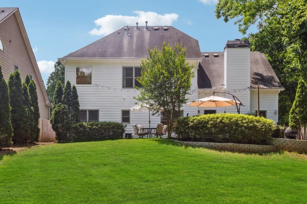 1161 Mclendon Dr, Decatur GA  30033-3918 exterior
