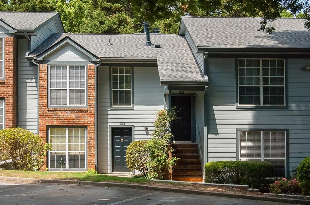 1130 Weatherstone Dr, Atlanta GA  30324-4642 exterior