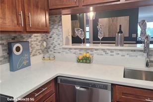 795 Hammond Dr - Photo 3