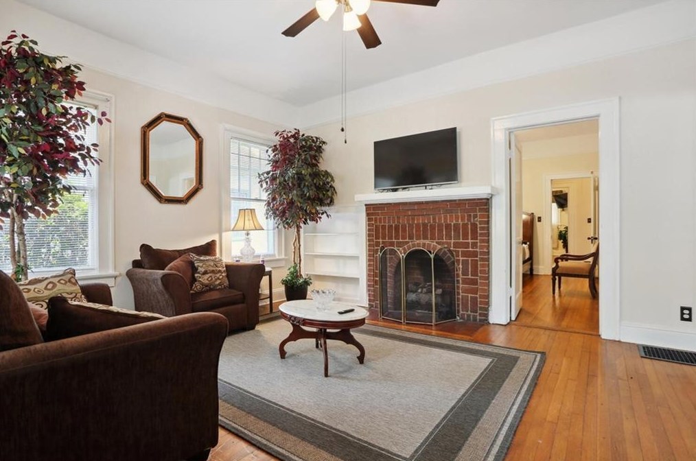 203 Winter Ave, Atlanta GA  30317-1425 exterior