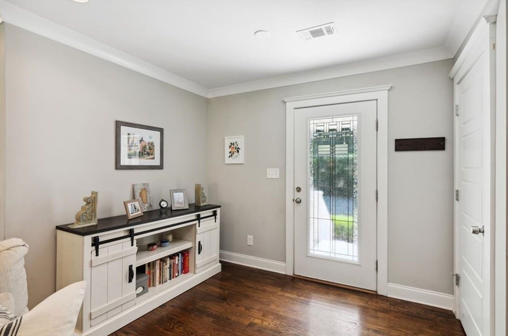 704 Medlock Rd, Decatur GA  30033-5513 exterior