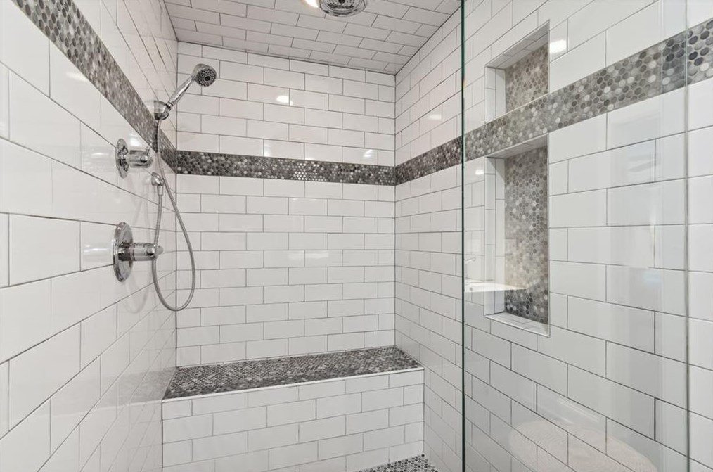 704 Medlock Rd, Decatur GA  30033-5513 exterior