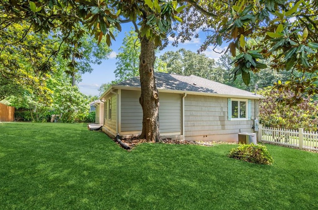 704 Medlock Rd, Decatur GA  30033-5513 exterior