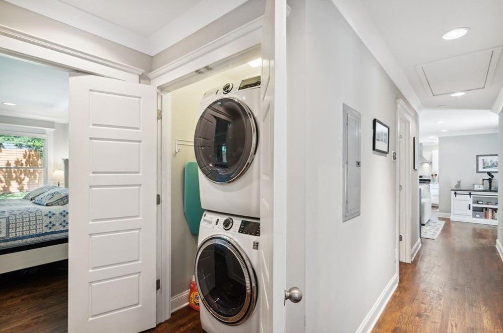 704 Medlock Rd, Decatur GA  30033-5513 exterior