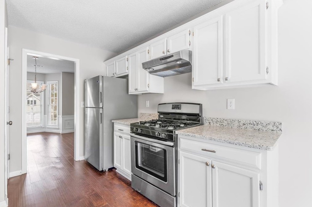 1045 Westwell Run, Alpharetta GA  30022-5893 exterior