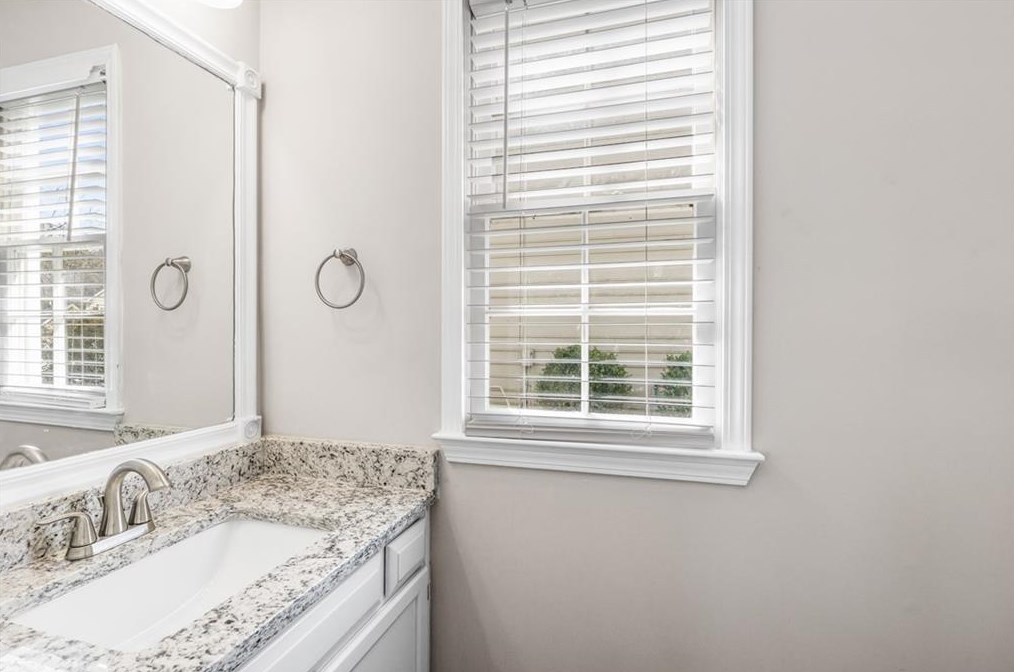 1045 Westwell Run, Alpharetta GA  30022-5893 exterior