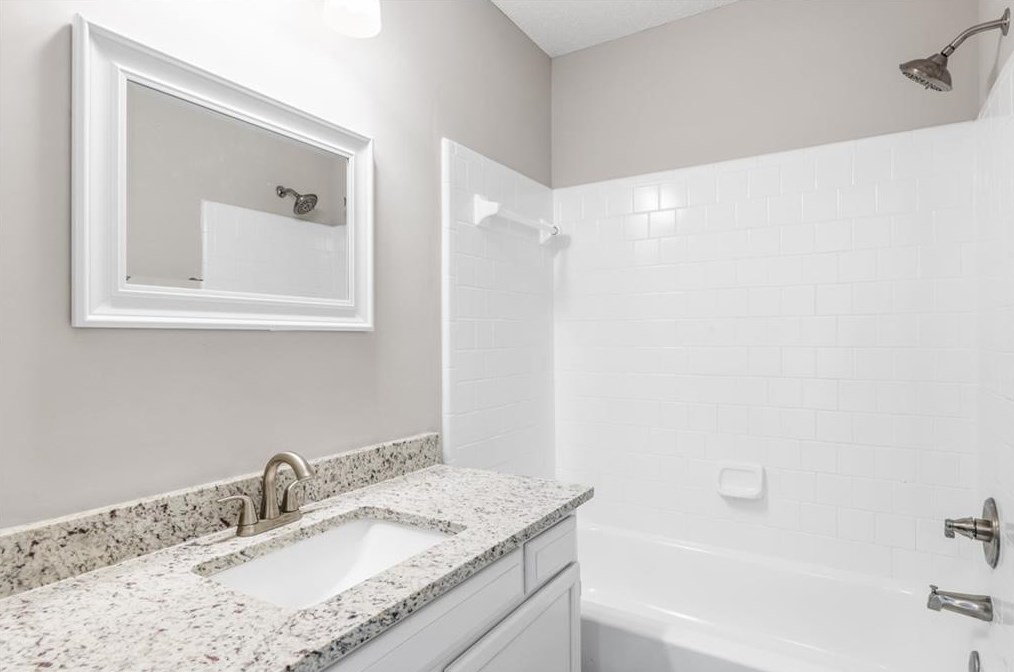 1045 Westwell Run, Alpharetta GA  30022-5893 exterior