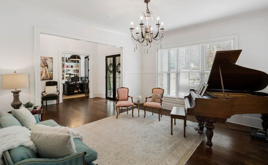 16038 Manor Club Dr, Alpharetta GA  30004-8848 exterior