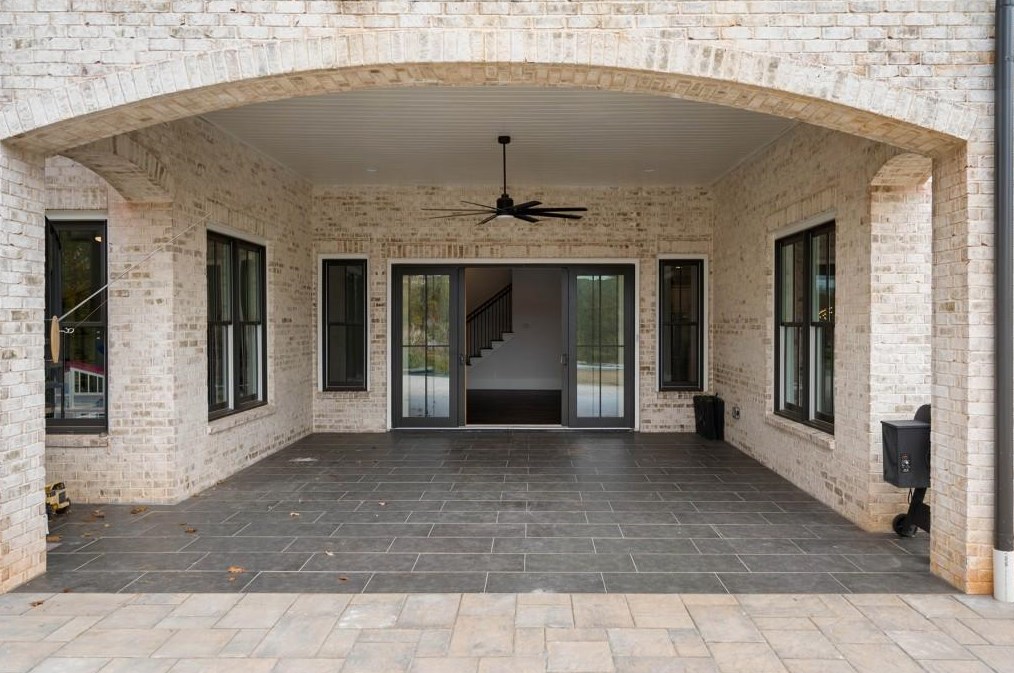 16038 Manor Club Dr, Alpharetta GA  30004-8848 exterior