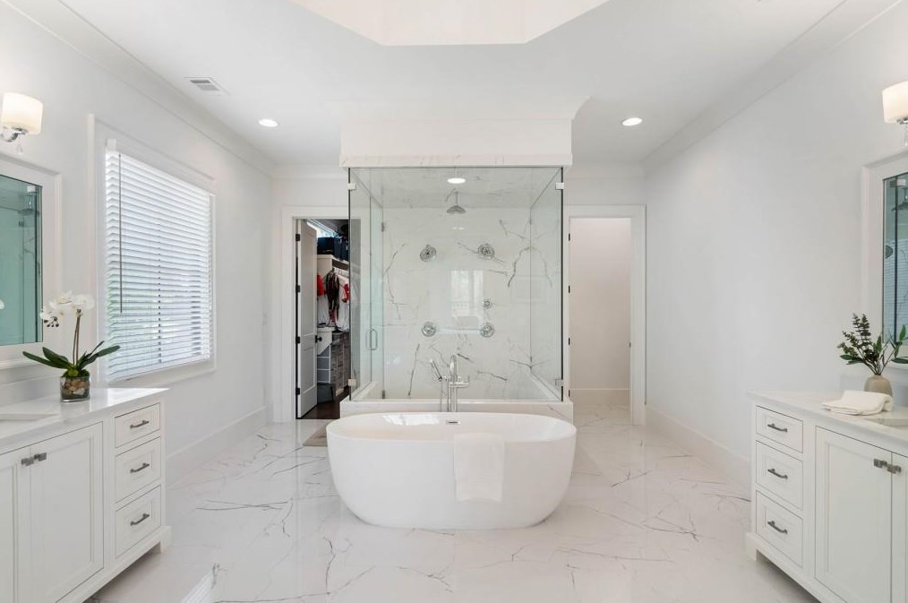 16038 Manor Club Dr, Alpharetta GA  30004-8848 exterior