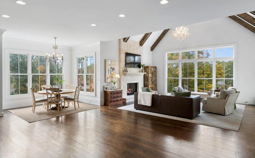 16038 Manor Club Dr, Alpharetta GA  30004-8848 exterior