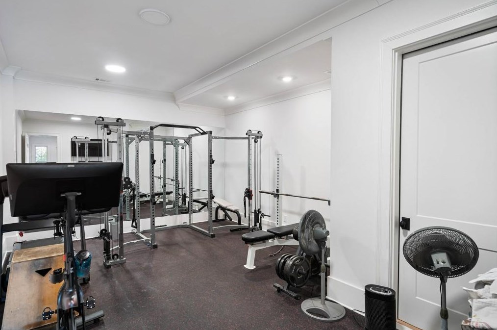 16038 Manor Club Dr, Alpharetta GA  30004-8848 exterior