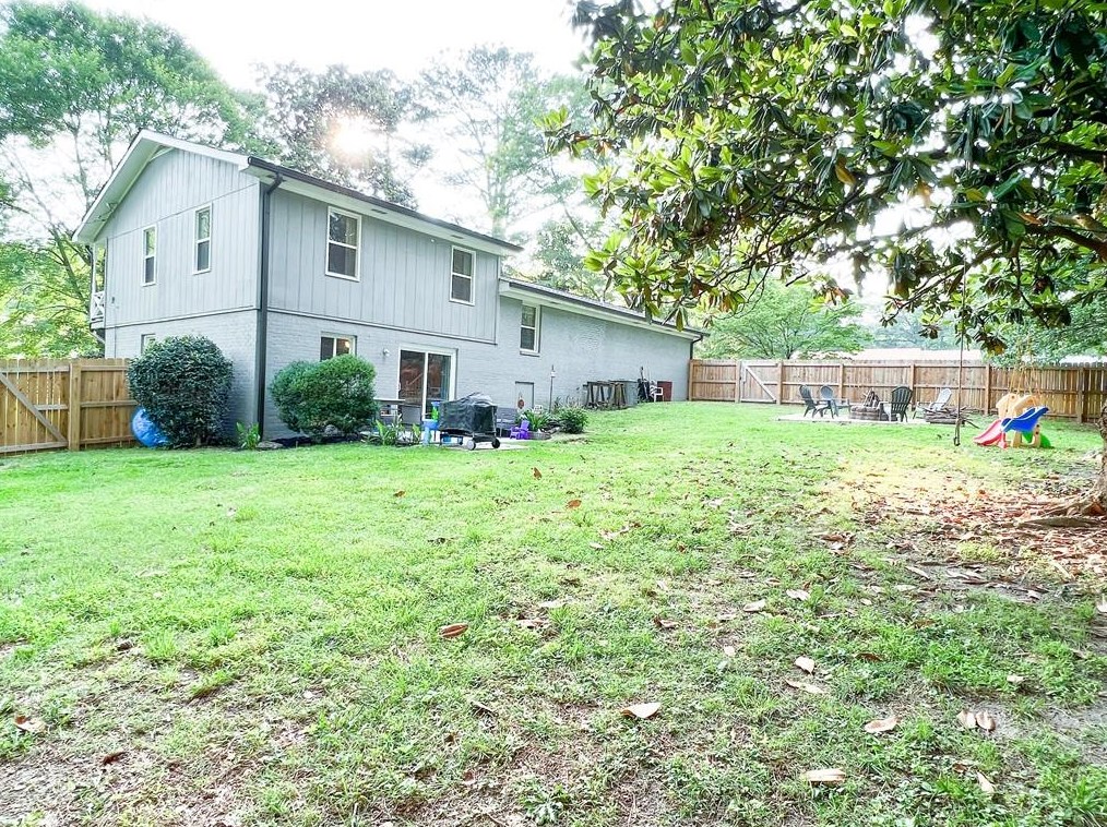 778 Creek View Dr, Lawrenceville GA  30044-3771 exterior